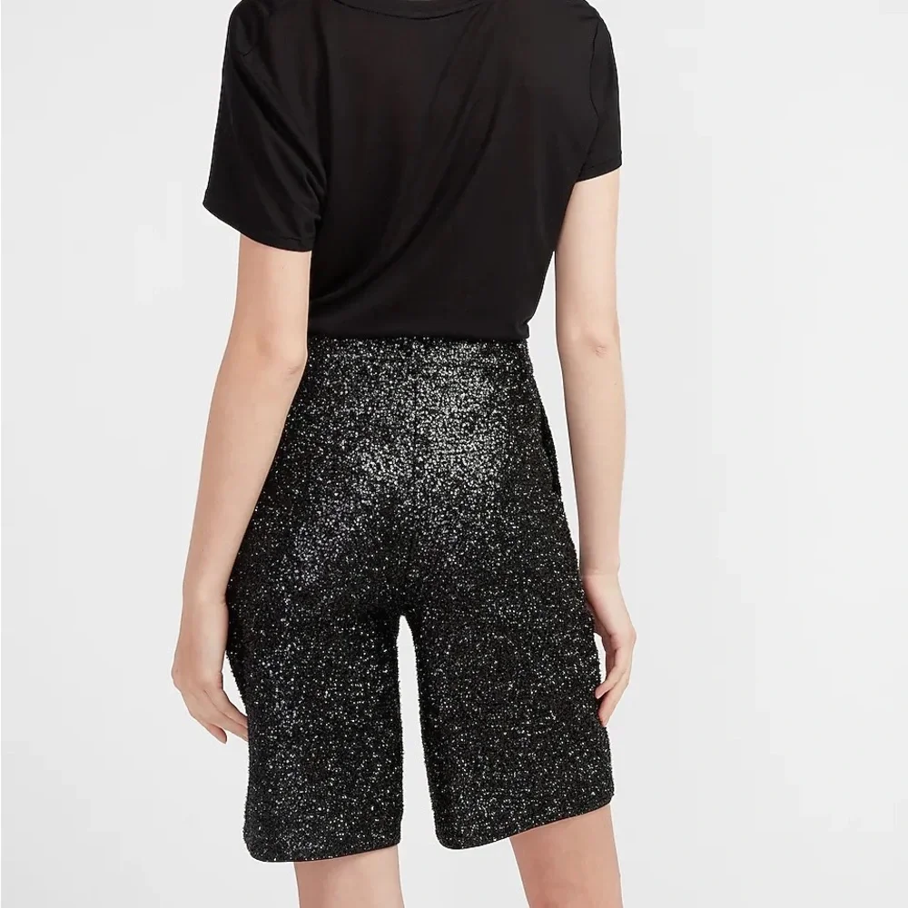 NWT EXPRESS High Waisted Sequin Bermuda Shorts SZ-2 BLACK
